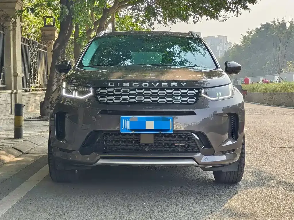 Land Rover Discovery Sport — фото 1