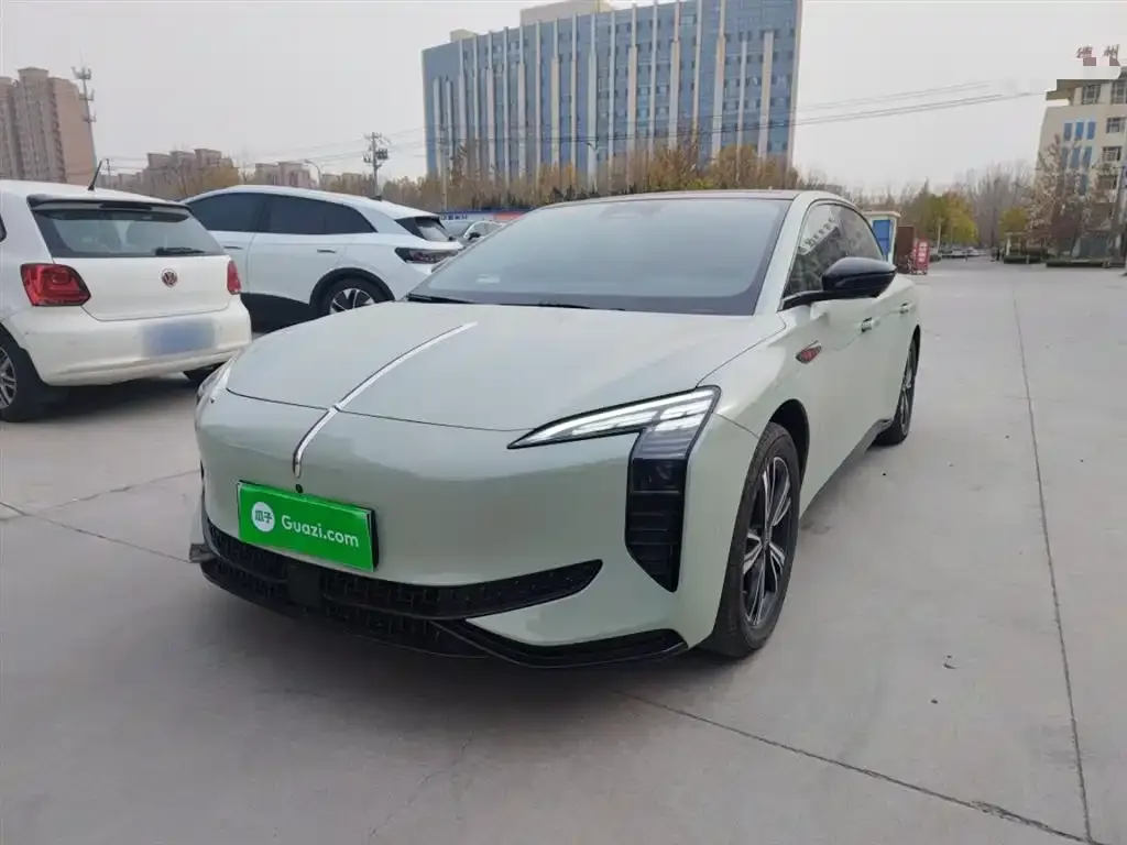 Hongqi EH7 — фото 1