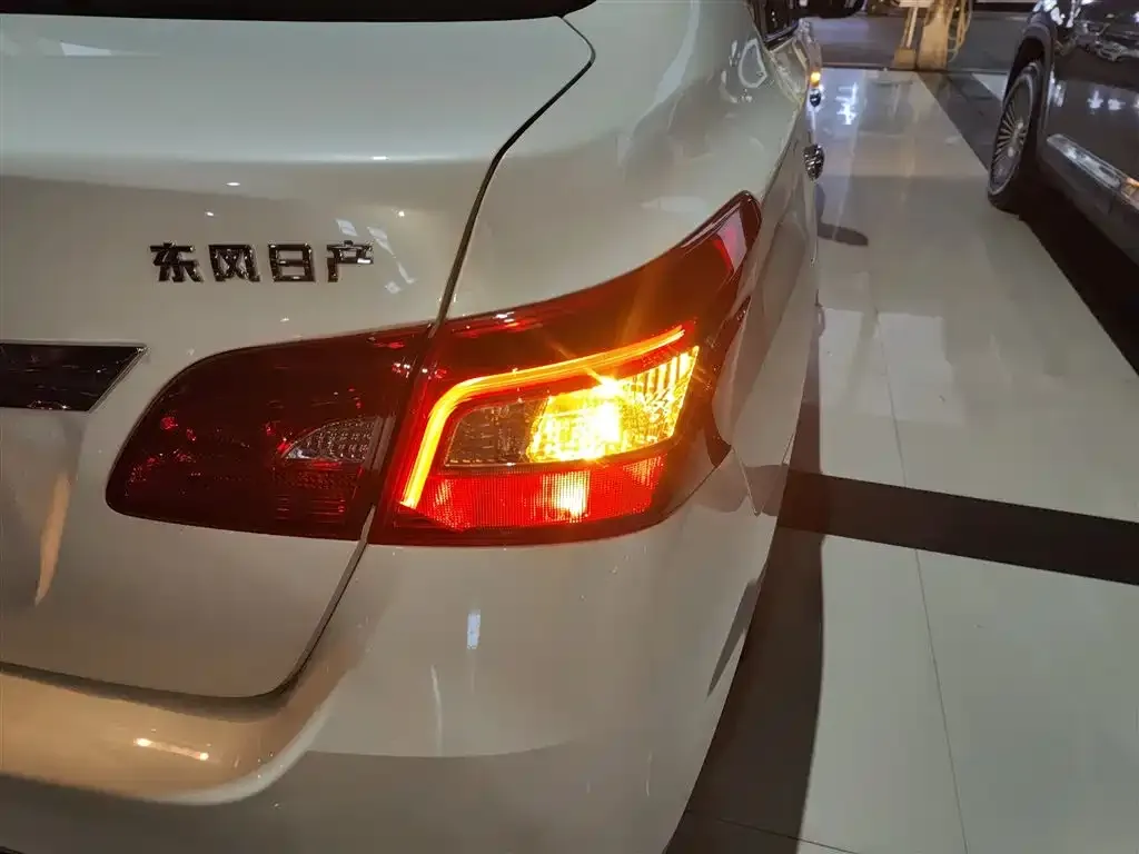 Nissan Sylphy — фото 5