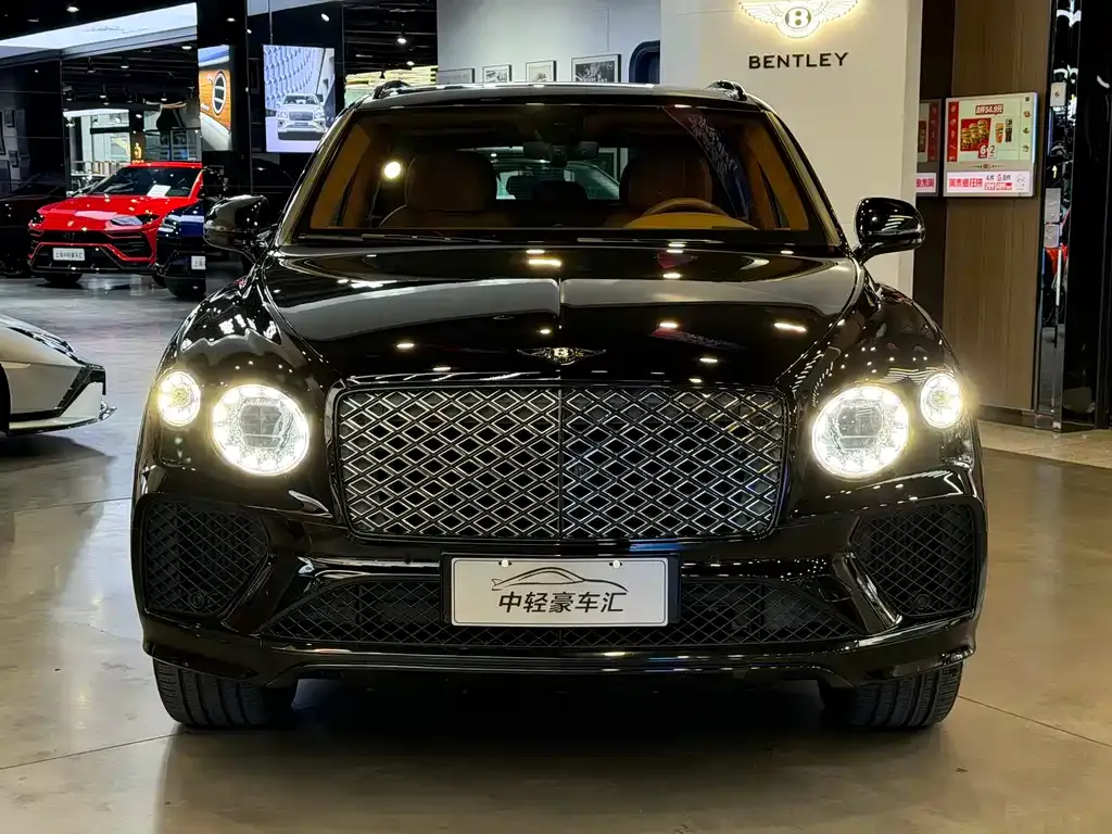 Bentley Bentayga — фото 8