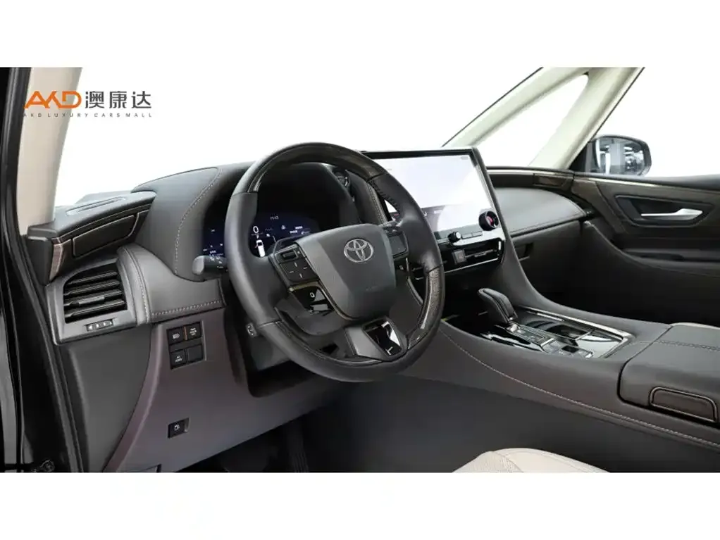 Toyota Alphard — фото 7