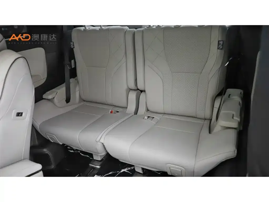 Toyota Alphard — фото 10