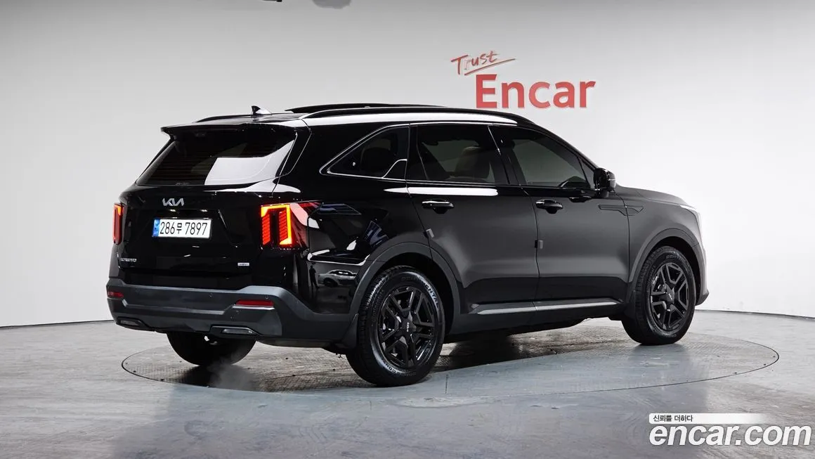 Kia Sorento — фото 4