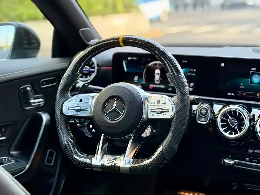 Mercedes-Benz CLA AMG — фото 8
