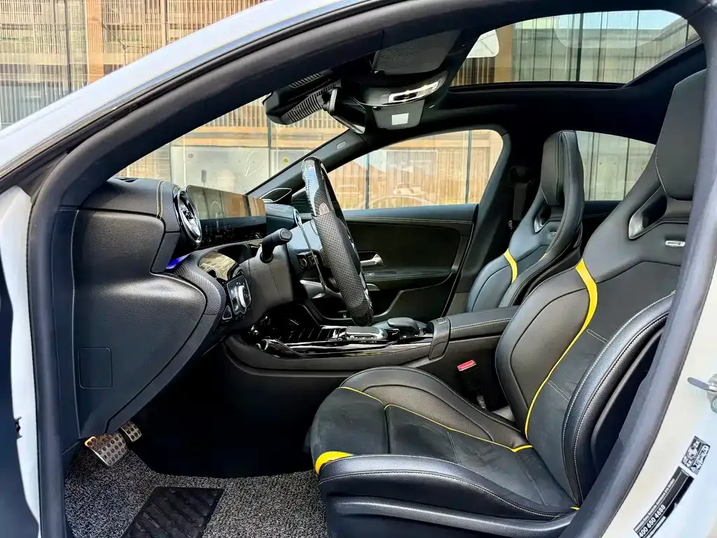 Mercedes-Benz CLA AMG — фото 2