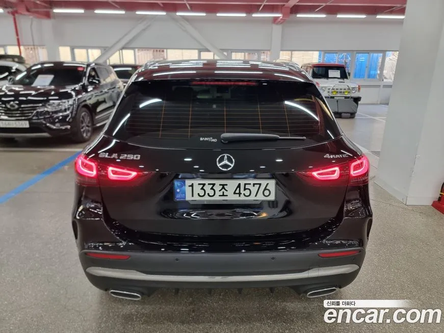 Mercedes-Benz GLA-Class — фото 5