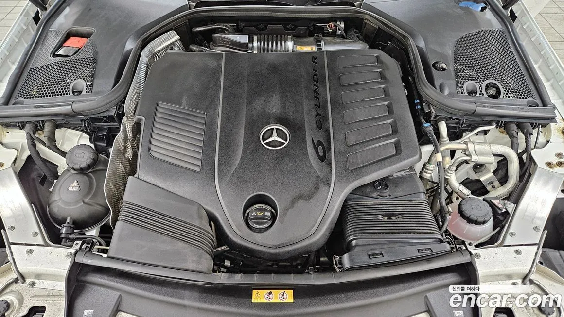 Mercedes-Benz CLS-Class — фото 10