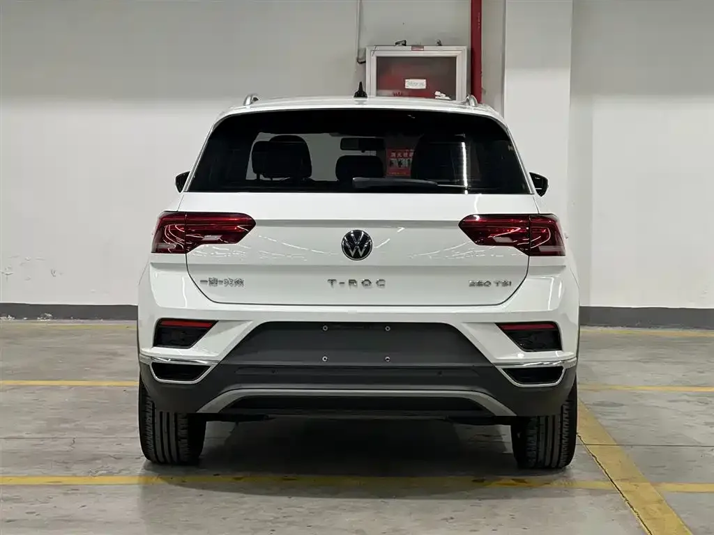 Volkswagen T-Roc — фото 2