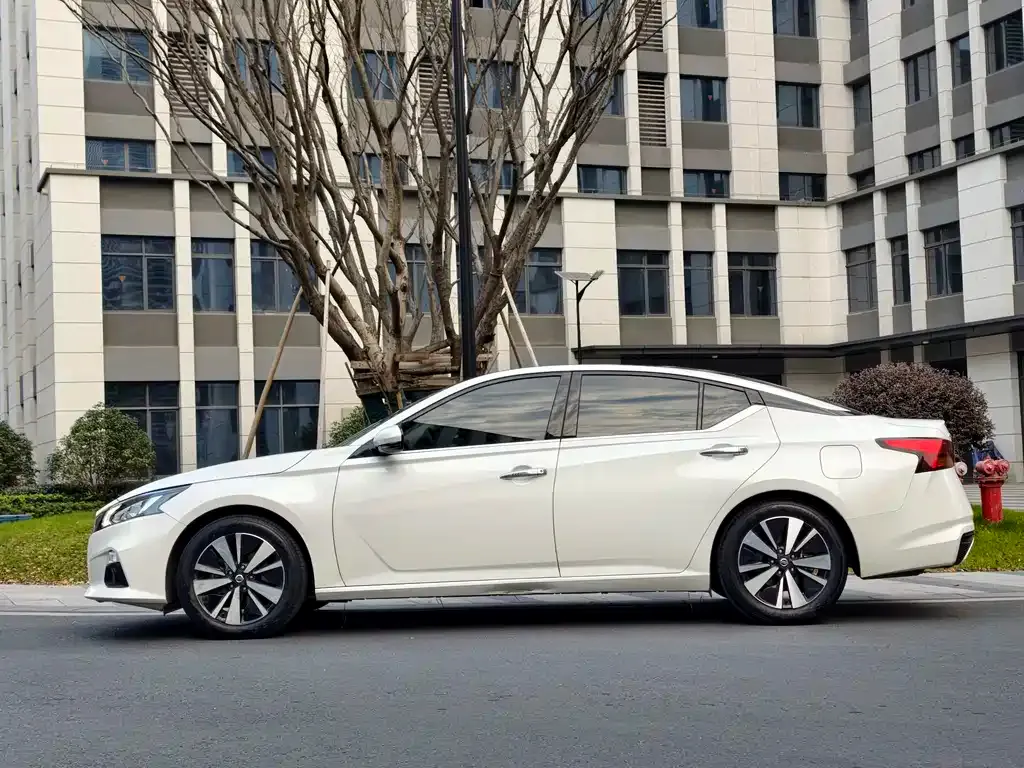 Nissan Teana — фото 5