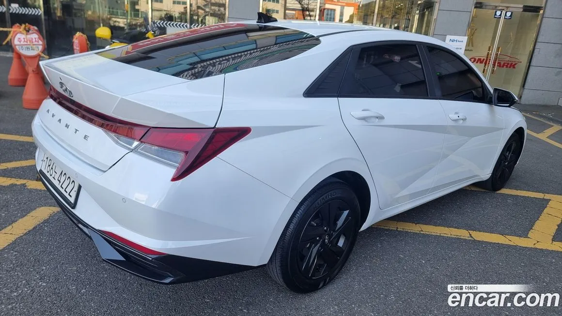 Hyundai AVANTE — фото 8