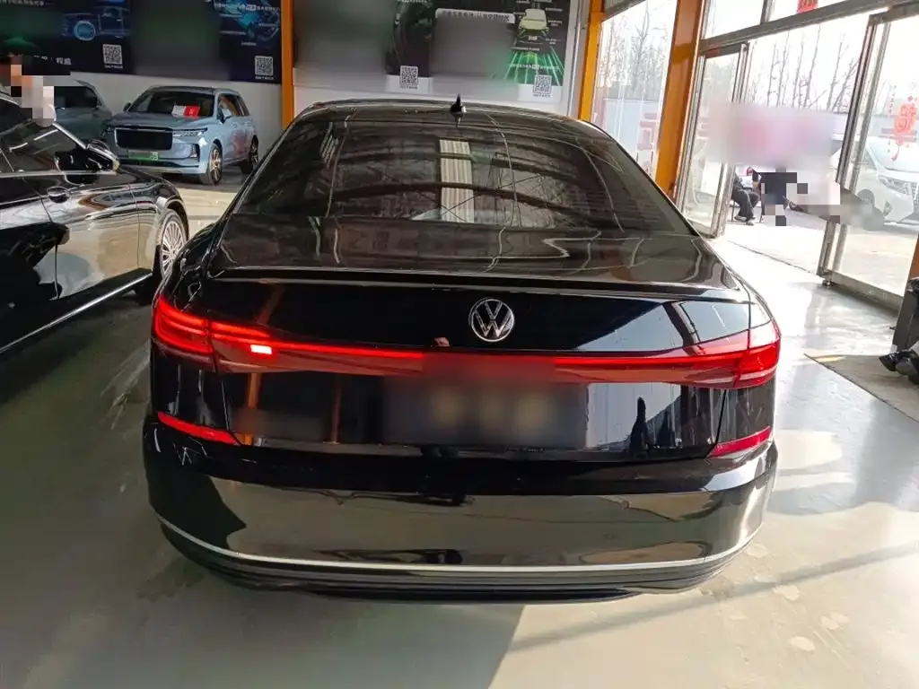 Volkswagen Passat — фото 6