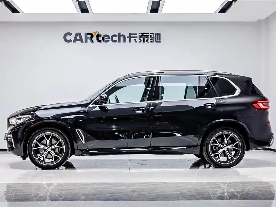 BMW X5 — фото 9