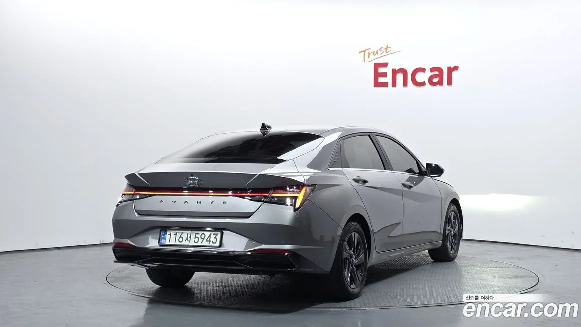 Hyundai AVANTE — фото 2