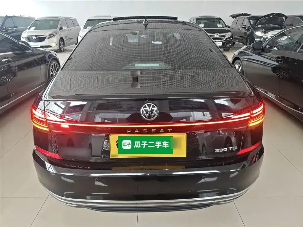 Volkswagen Passat — фото 9