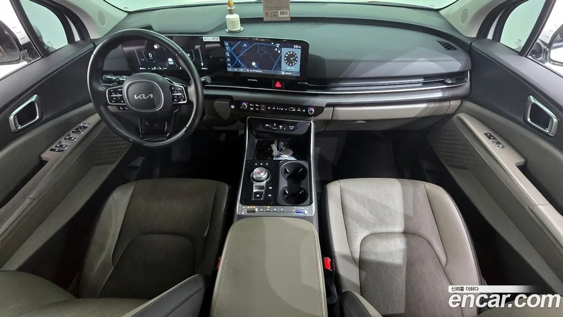 Kia Carnival — фото 10