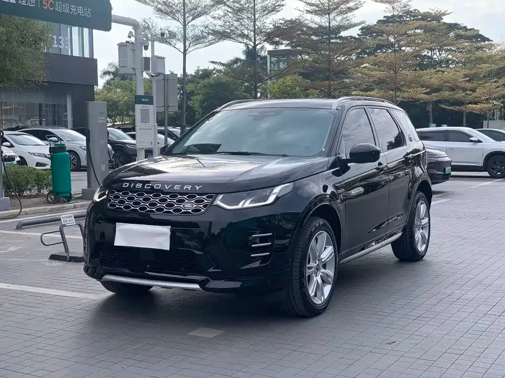 Land Rover Discovery Sport — фото 1