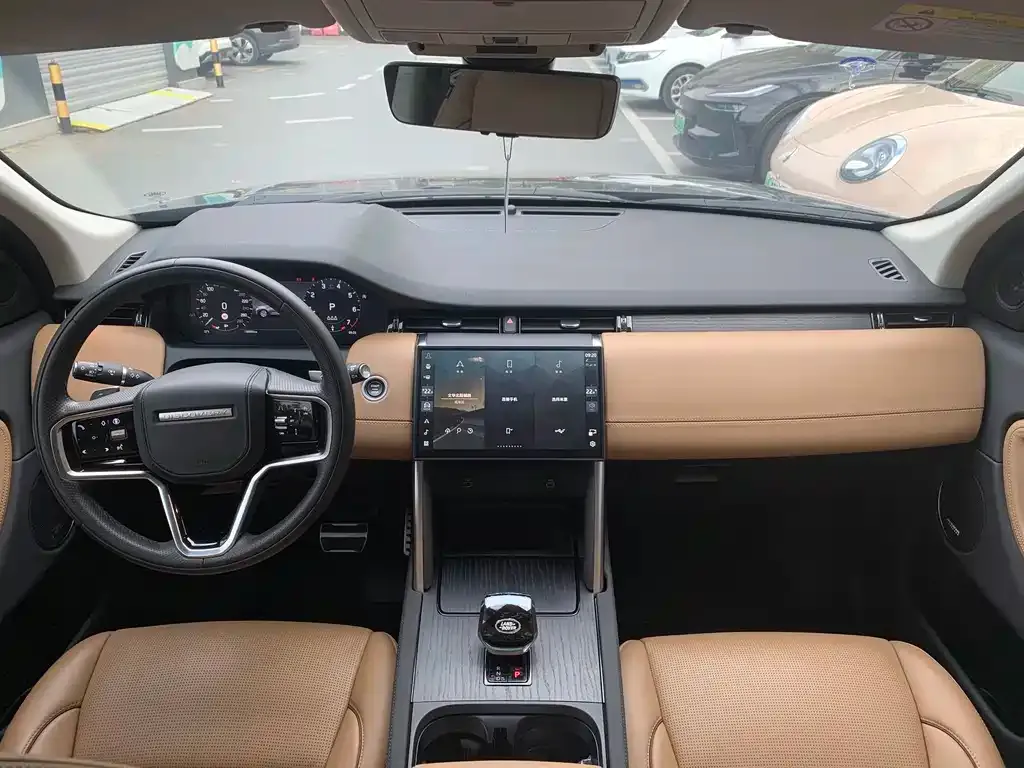 Land Rover Discovery Sport — фото 8