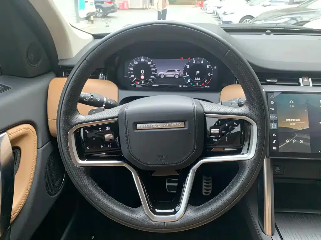 Land Rover Discovery Sport — фото 10