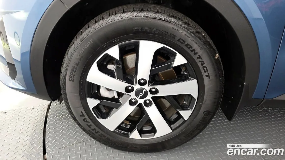 Kia Sorento — фото 10