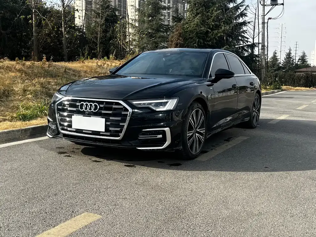 Audi A6L — фото 1