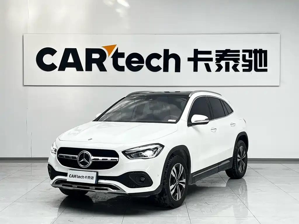 Mercedes-Benz GLA — фото 1