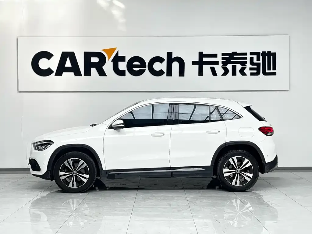 Mercedes-Benz GLA — фото 6