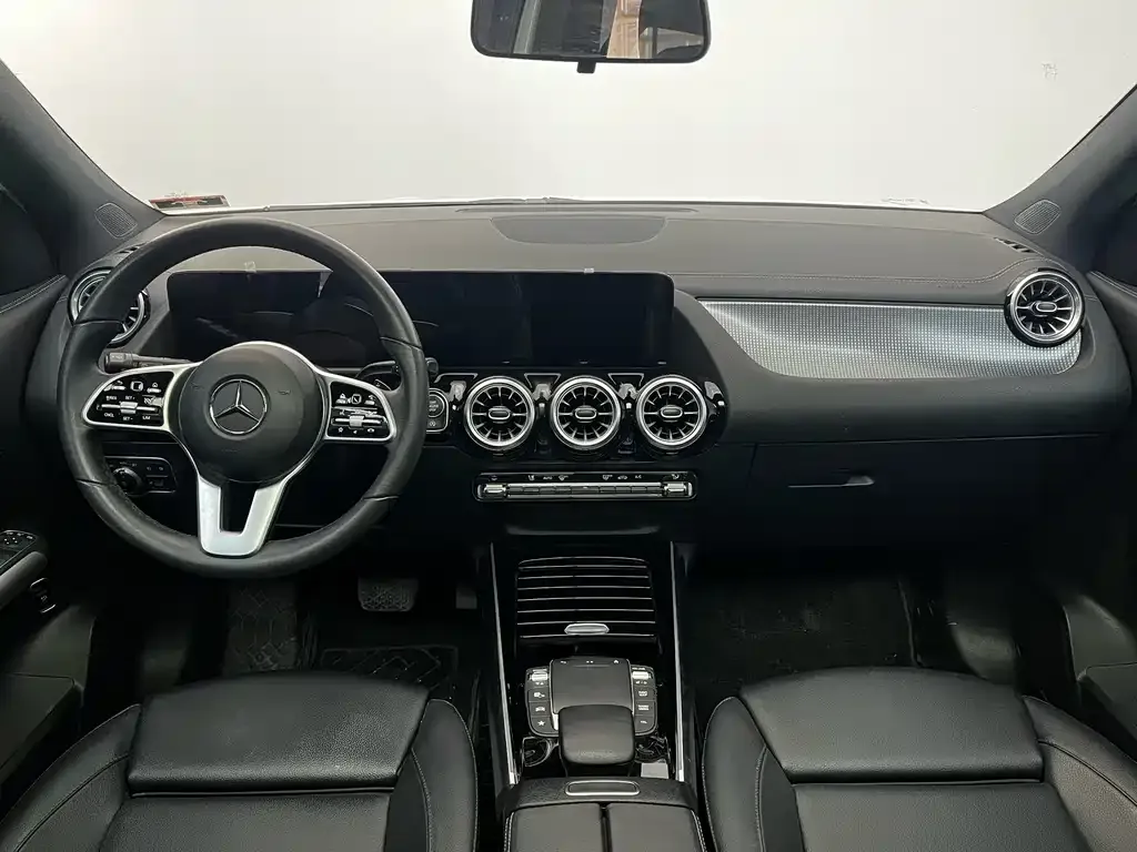 Mercedes-Benz GLA — фото 8