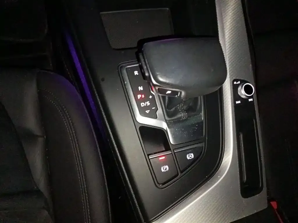 Audi A5 (Import) — фото 2