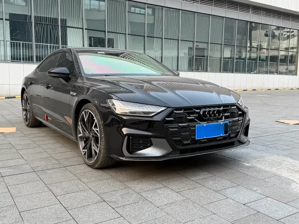 Audi A7L — фото 2