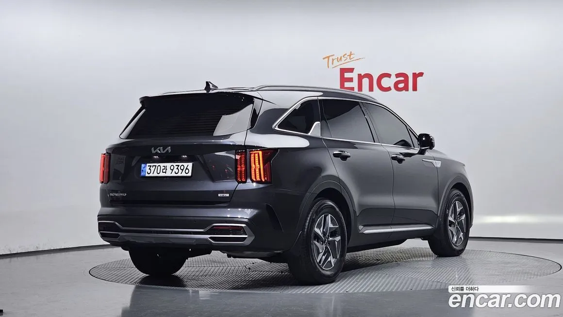 Kia Sorento — фото 6