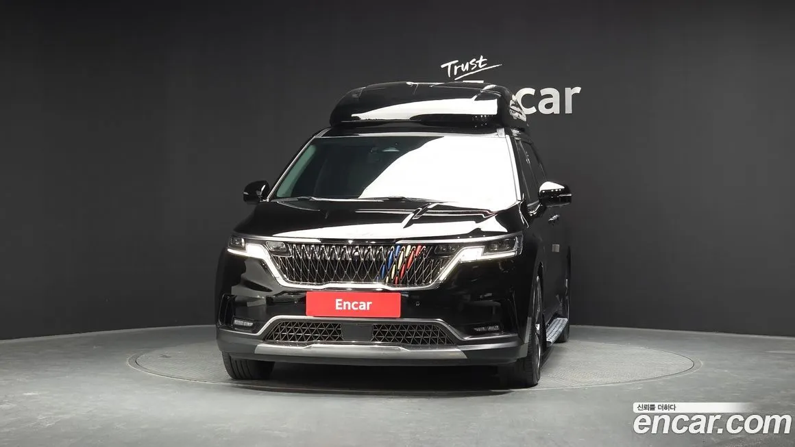 Kia Carnival — фото 10