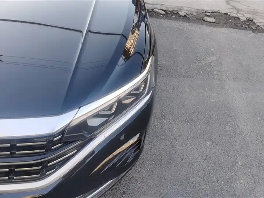 Volkswagen Passat — фото 10