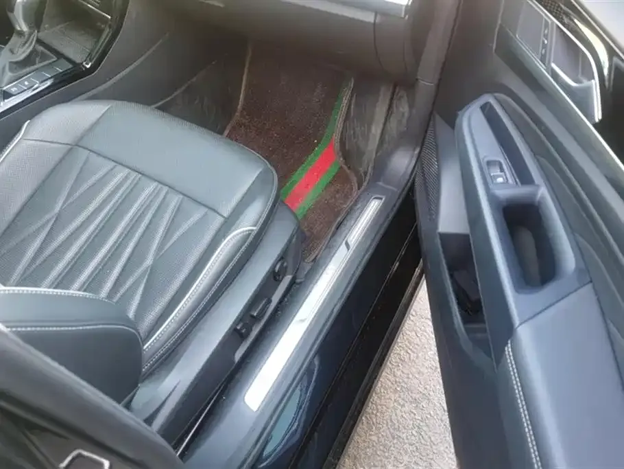 Volkswagen Passat — фото 7