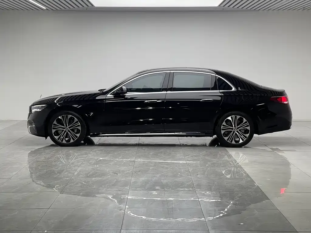 Mercedes-Benz E-Class New Energy — фото 5