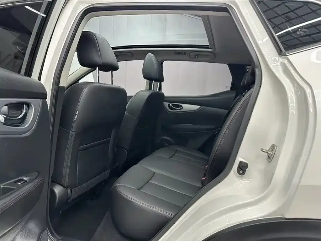 Nissan Qashqai — фото 5