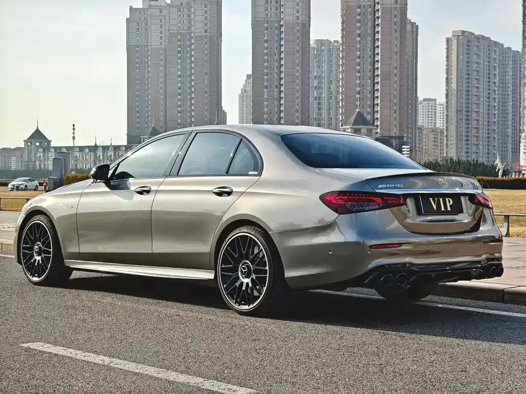 Mercedes-Benz E-Class AMG — фото 4