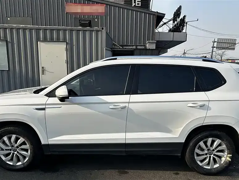 Volkswagen Tharu — фото 4