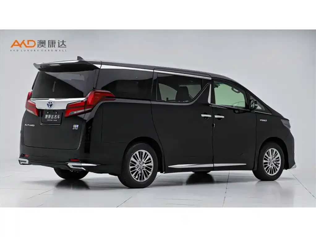 Toyota Alphard — фото 6