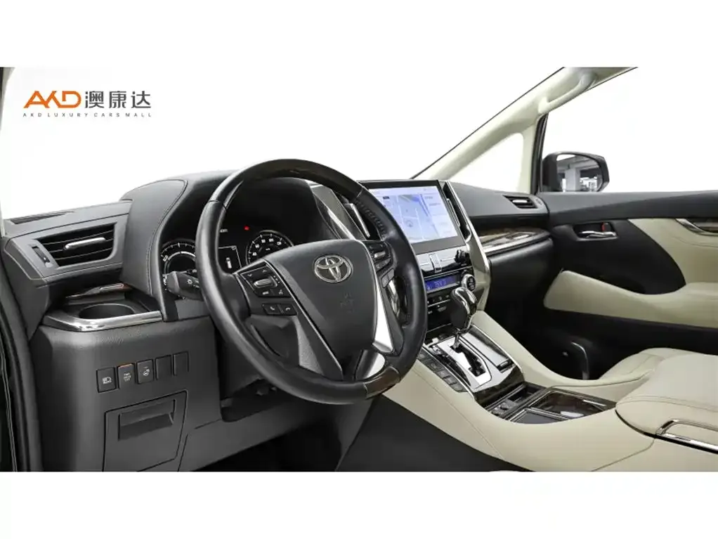 Toyota Alphard — фото 10