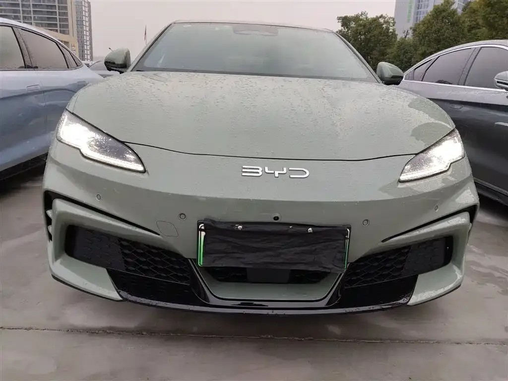 BYD Seal 06GT — фото 8