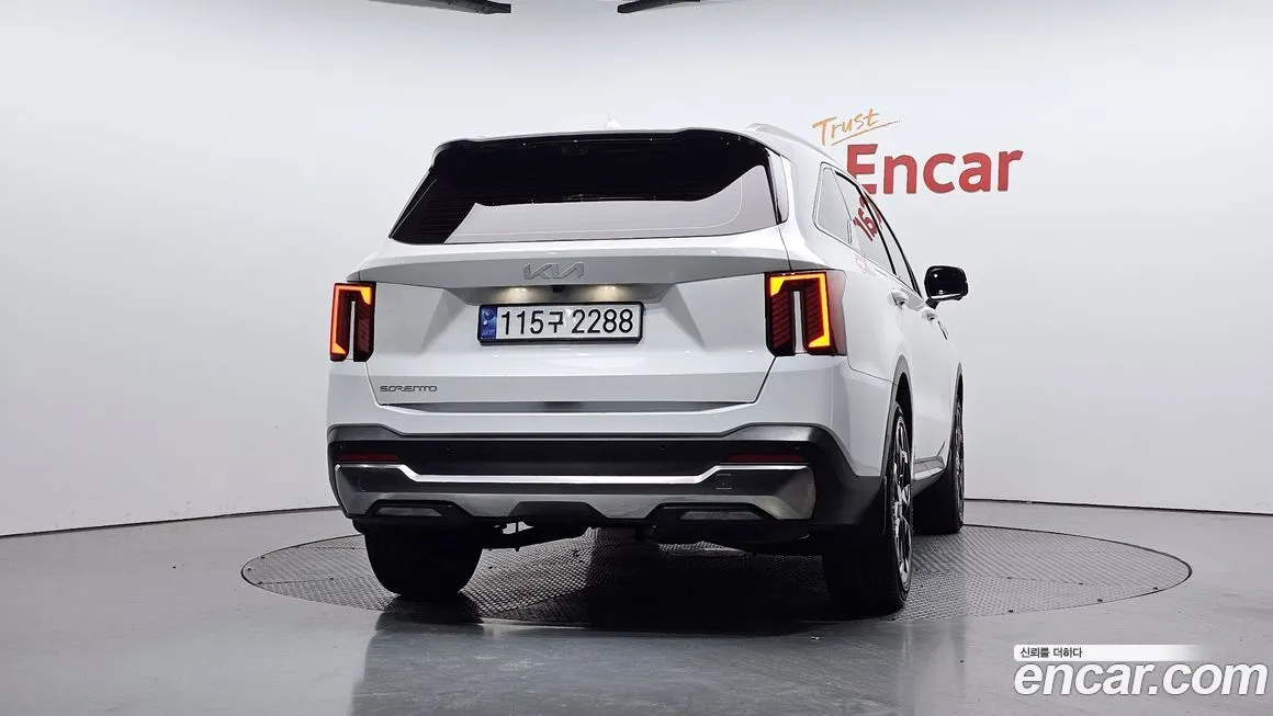 Kia Sorento — фото 5