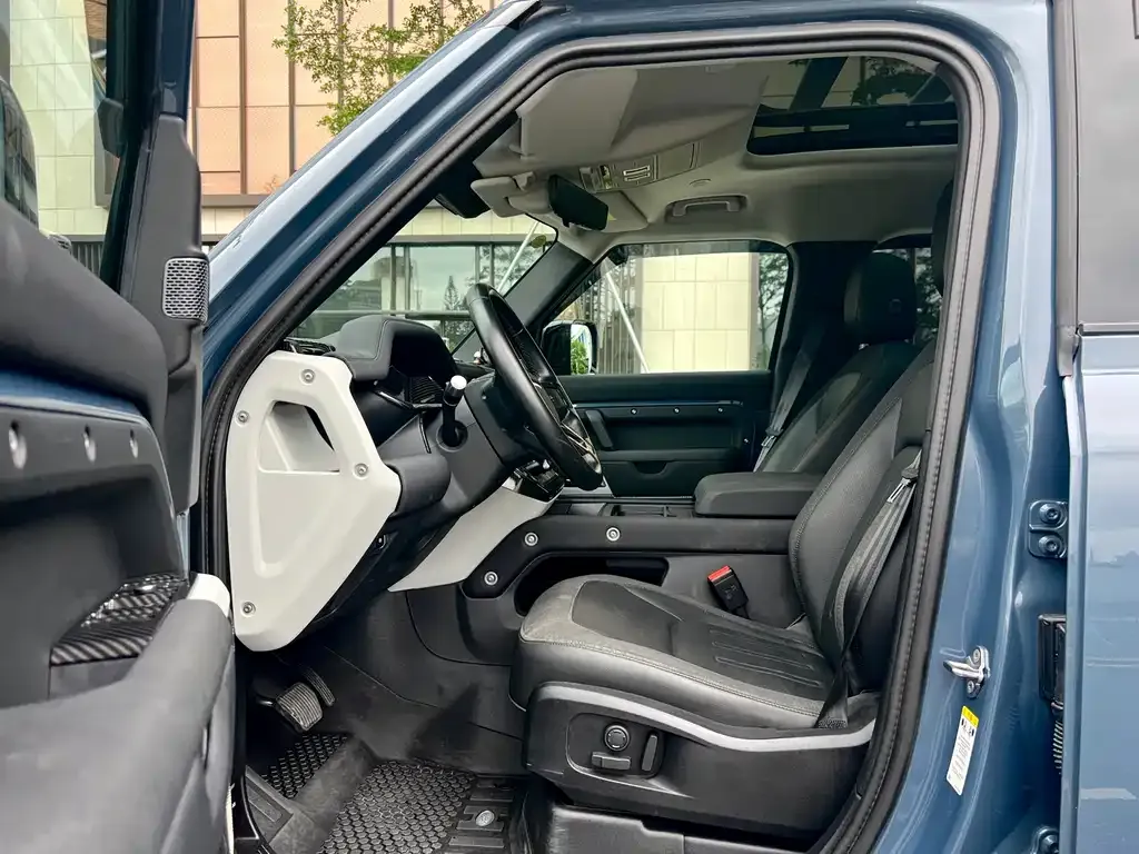 Land Rover Defender — фото 2