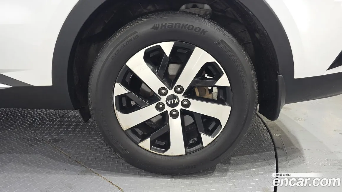 Kia Sorento — фото 10