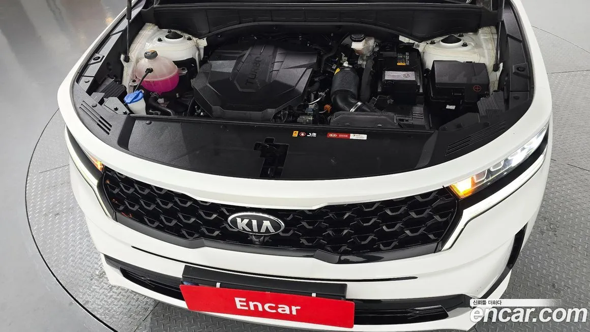 Kia Sorento — фото 9