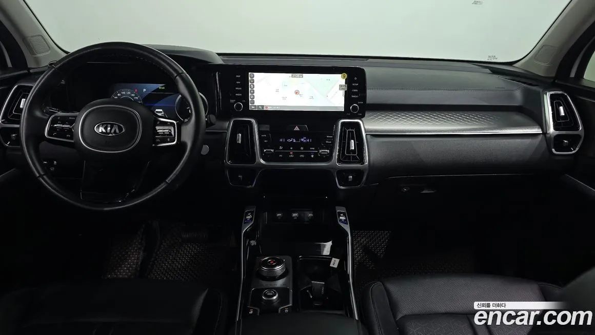 Kia Sorento — фото 7