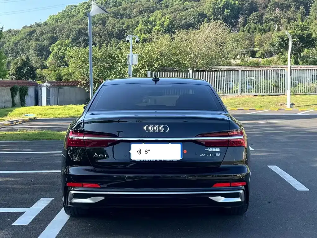 Audi A6L — фото 5