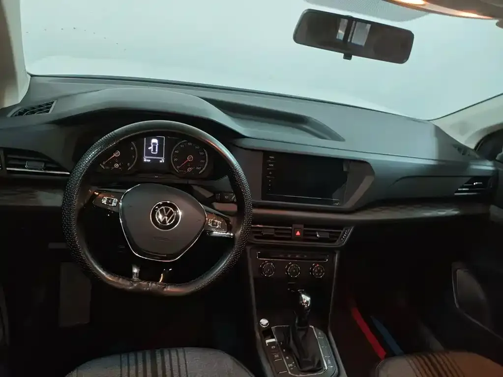 Volkswagen Tharu — фото 3