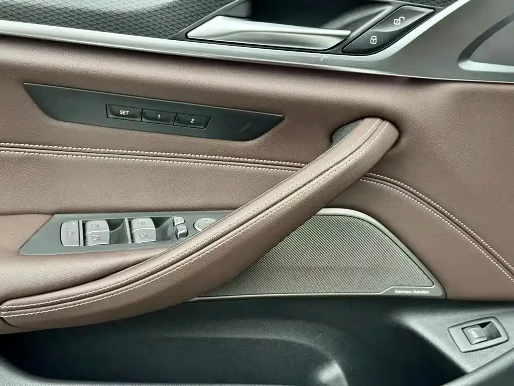 BMW 5 Series (Import) — фото 9