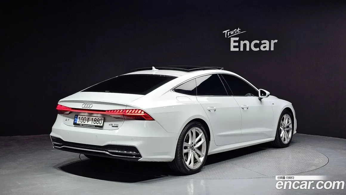 Audi A7 — фото 2