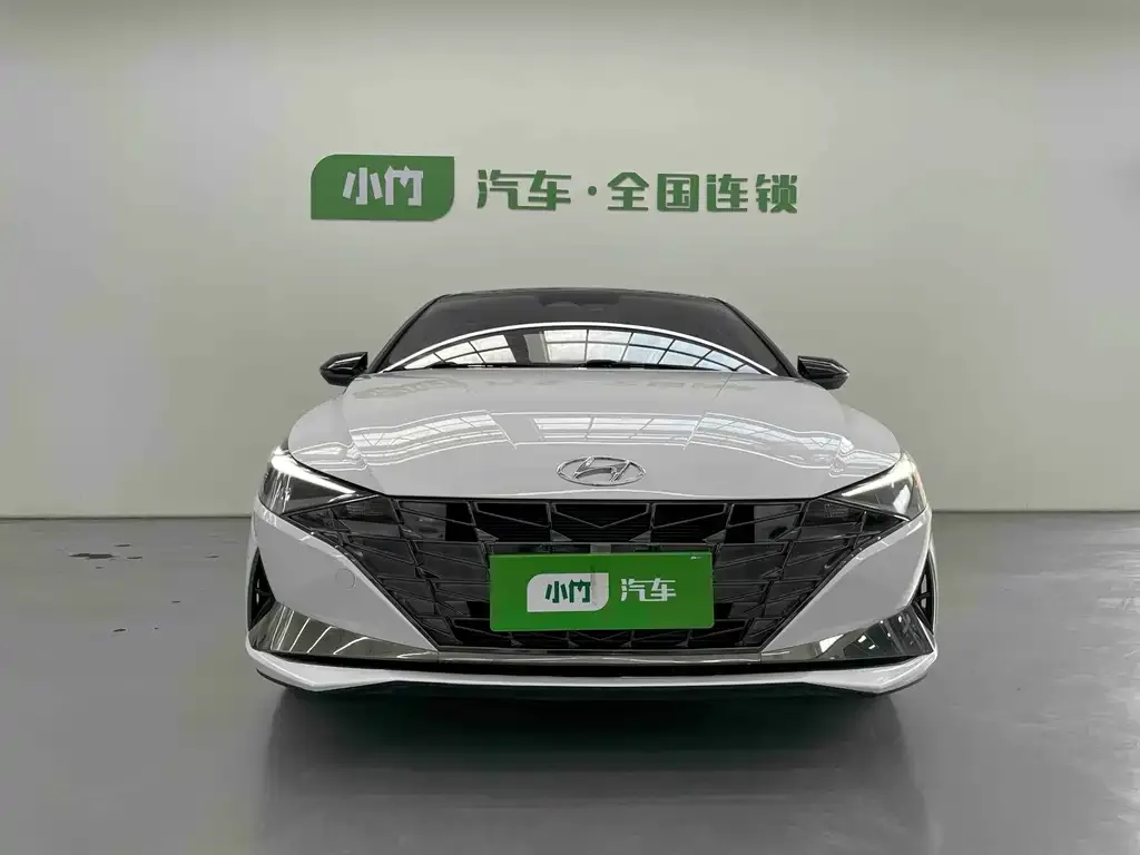 Hyundai Elantra — фото 10